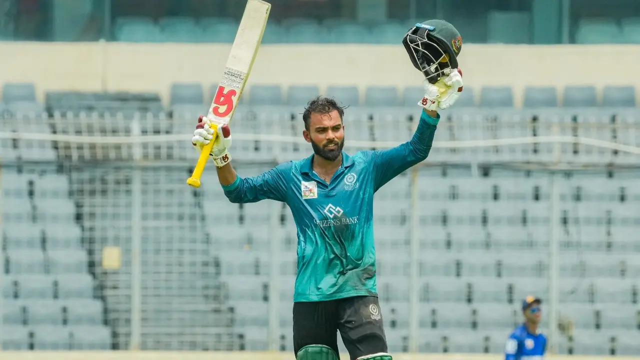 সেঞ্চুরির সময় অস্ট্রেলিয়ান বোলারদের কথা মাথায় ছিল হৃদয়ের