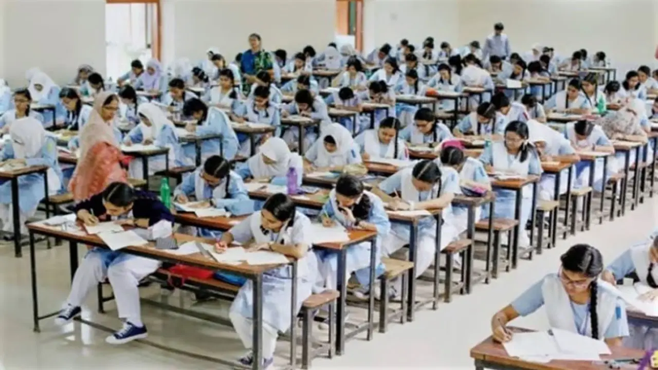 বৃহস্পতিবার শুরু হচ্ছে এইচএসসি ও সমমান পরীক্ষা