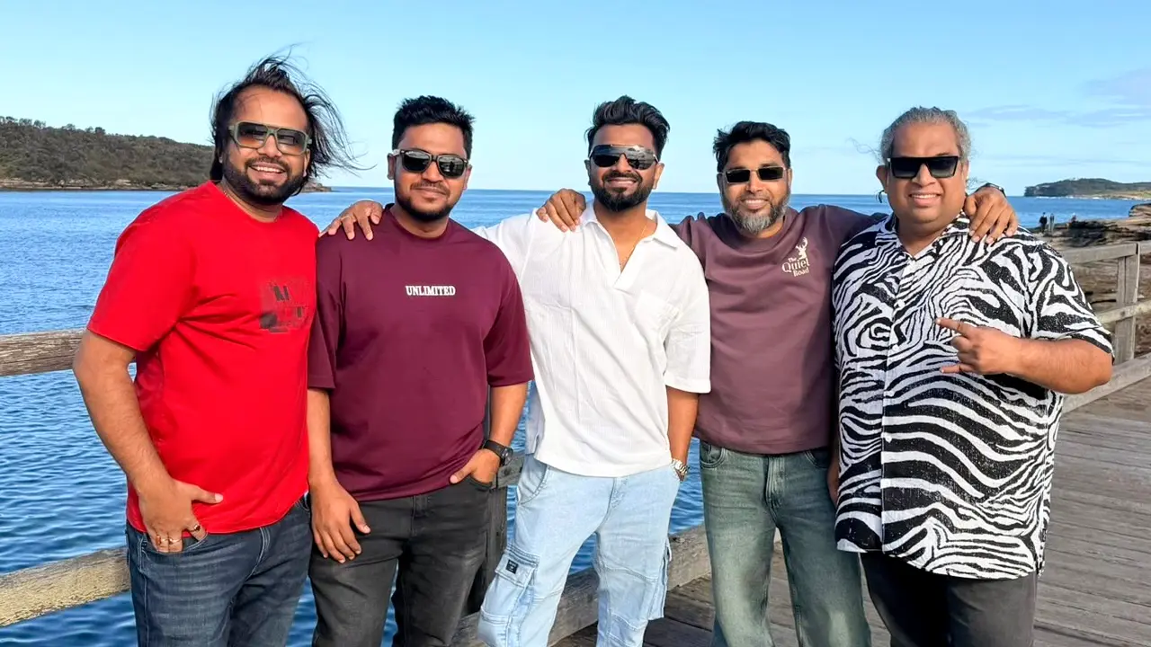ব্যান্ড নিয়ে দুই মাসের আমেরিকা ট্যুরে ইমরান