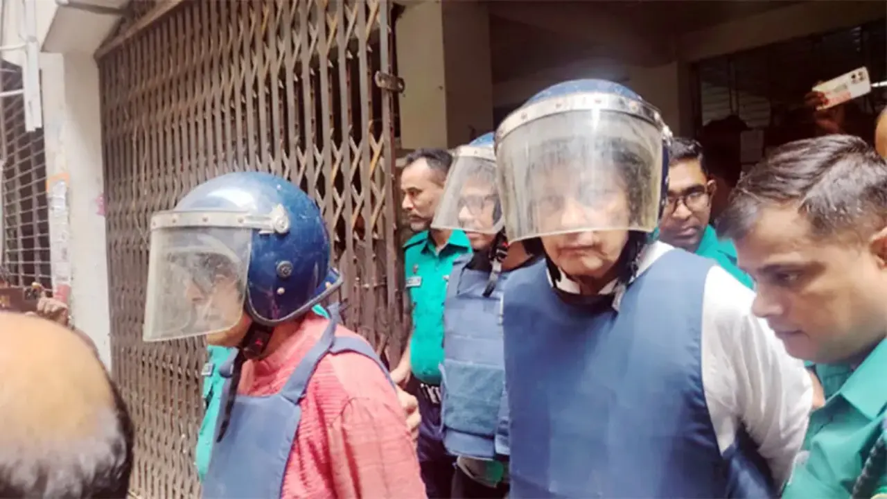 ‘বিচার ব্যবস্থা স্বরাষ্ট্র মন্ত্রণালয়ের শাখা হিসেবে কাজ করছে’—আদালতে ইনু