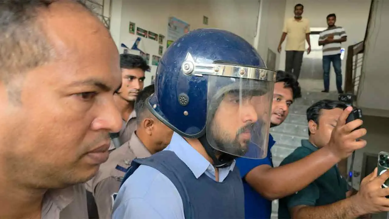 ইকরার আত্মহত্যা : রিমান্ড শেষে কারাগারে অভিনেতা জাহের আলভী