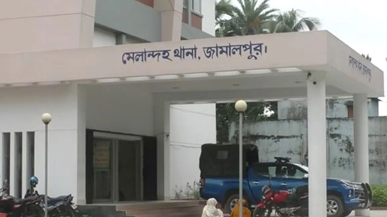 বিকেলে পুকুরে গোসল নেমে নিখোঁজ, মধ্যরাতে মিলল দুই শিশুর মরদেহ
