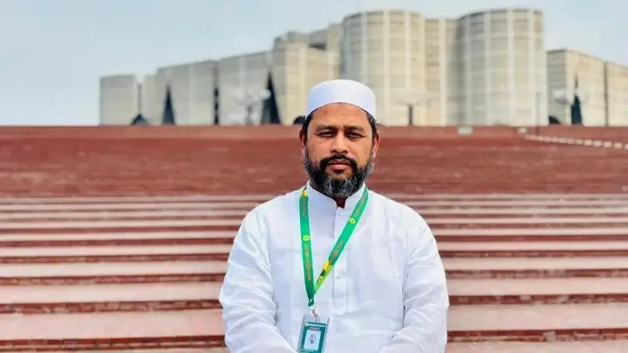 নিজেকে মুক্তিযুদ্ধে শহিদের সন্তান বলা সেই জামায়াত এমপির বাবা এখনো জীবিত