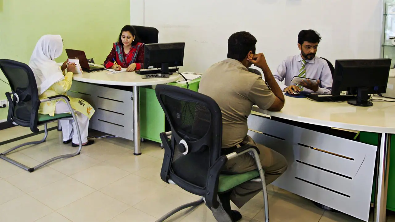 সাপ্তাহিক ২দিন ছুটিসহ নগদে চাকরি, আছে ভাতাসহ প্রভিডেন্ট ফান্ড