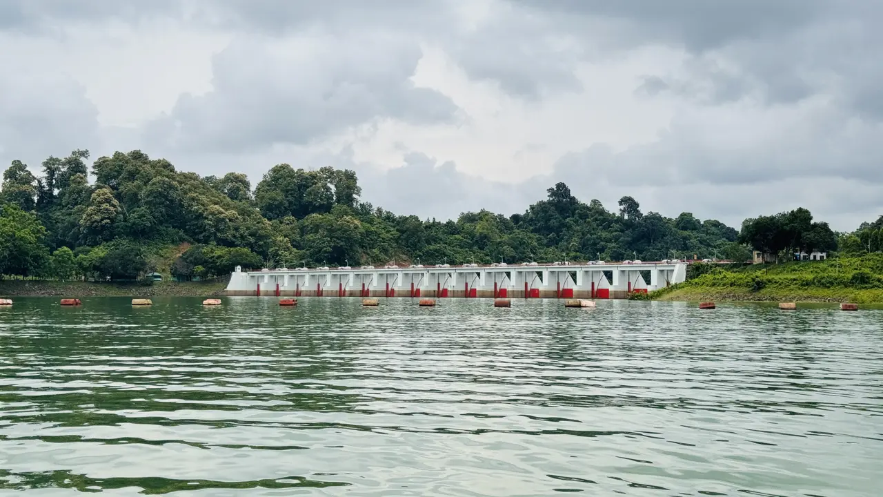 পানি স্বল্পতায় কাপ্তাই জলবিদ্যুৎ কেন্দ্রে উৎপাদন নেমেছে ৫৮ মেগাওয়াটে