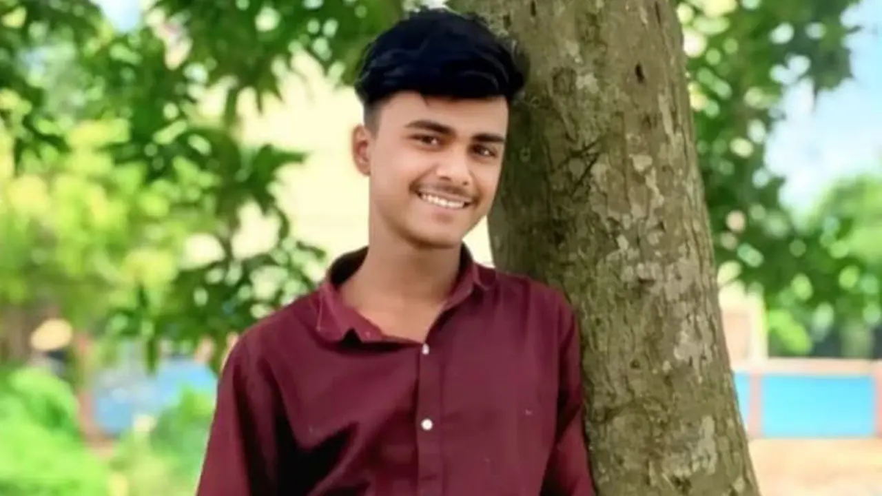আড্ডা দিতে বের হয়ে এক মাস ধরে নিখোঁজ, ফিরে পেতে পরিবারের আকুতি