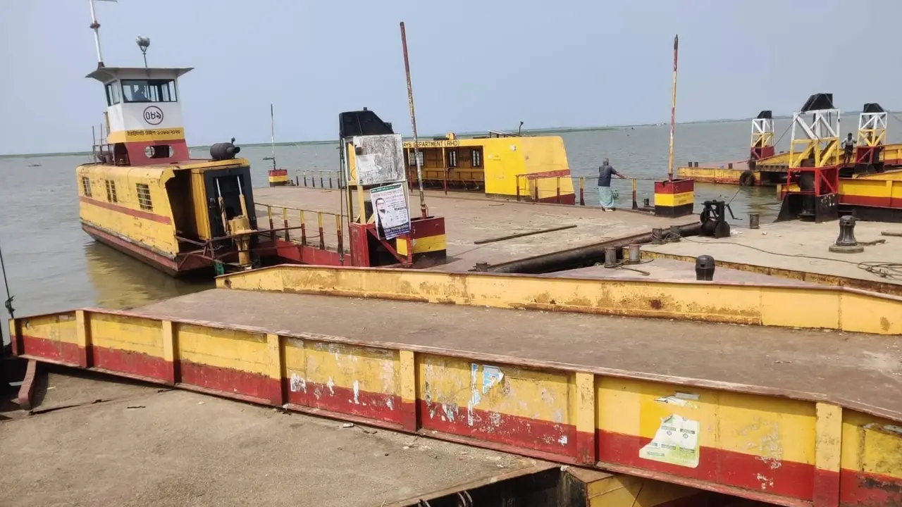 হাওরে পানিবৃদ্ধি, কিশোরগঞ্জের সব ফেরি চলাচল বন্ধ