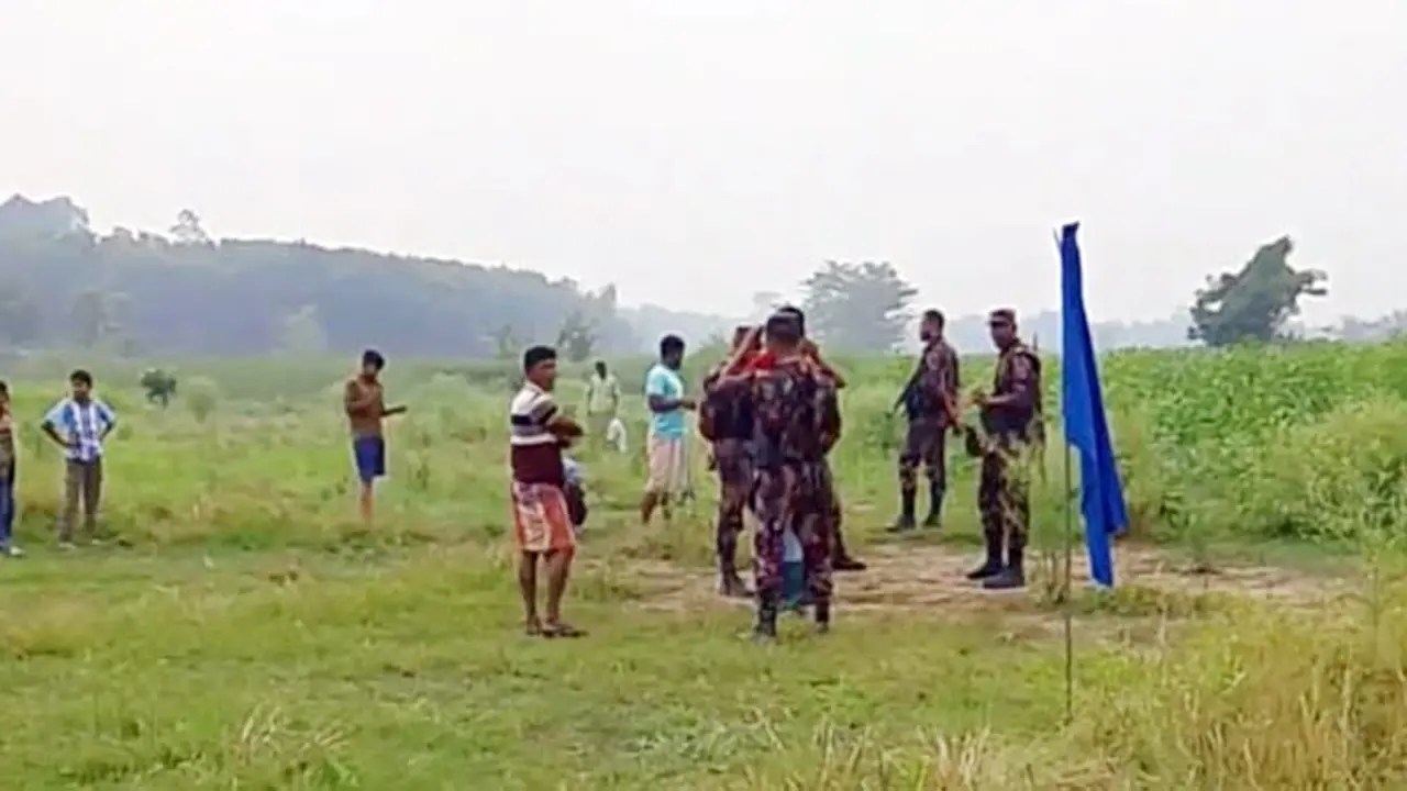 কুষ্টিয়া সীমান্তে ১২ জনকে পুশইনের চেষ্টা, বিজিবি ও এলাকাবাসীর প্রতিরোধ