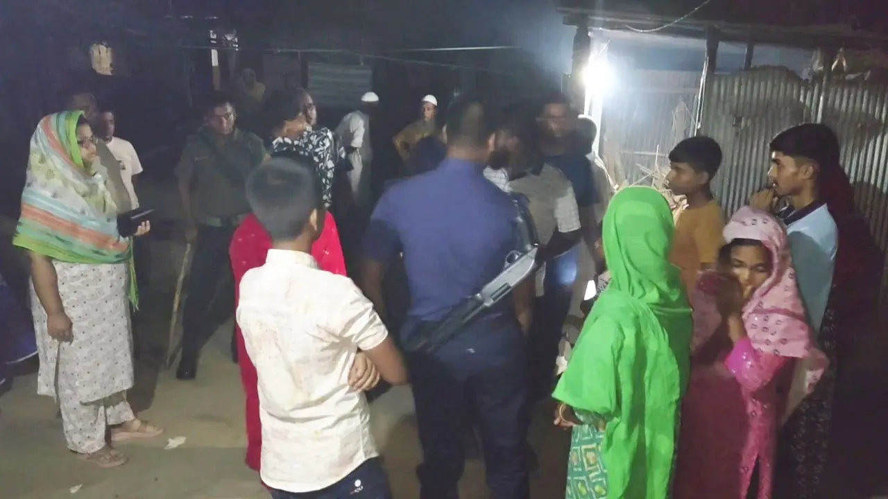 মধ্যরাতে দশম শ্রেণির ছাত্রীর বিয়ে বন্ধ করলেন ইউএনও