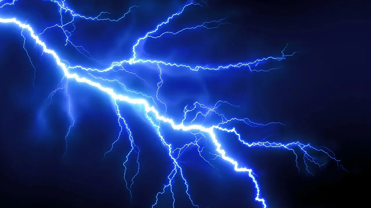 নড়াইলে বজ্রপাতে প্রাণ গেল ২ কৃষকের