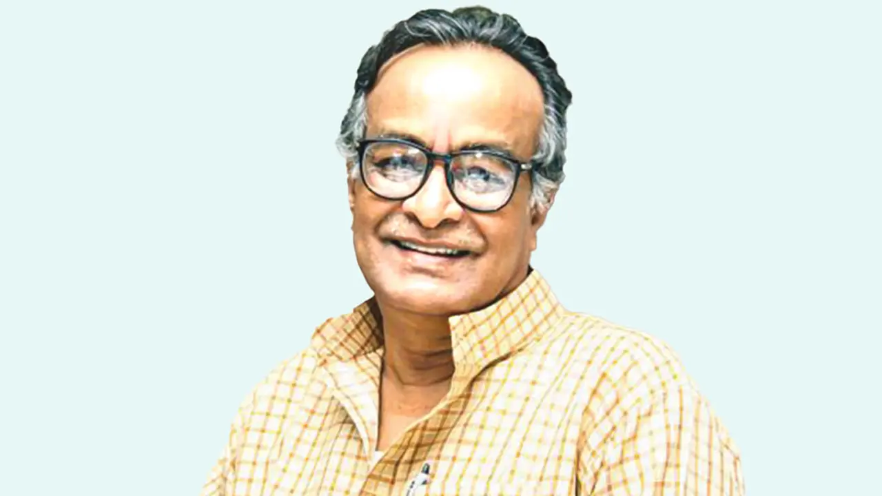 নাট্যজন মমতাজউদ্দীন আহমদকে হারানোর দিন আজ