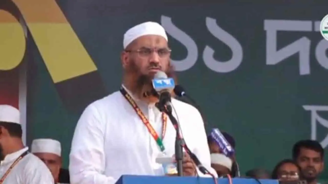 শাপলা চত্বরের শহীদদের রাষ্ট্রীয় স্বীকৃতি দিতে হবে : মামুনুল হক