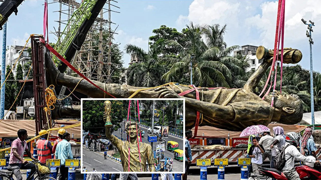সরিয়ে নেওয়া হলো অস্বাভাবিকভাবে দুলতে থাকা মেসির ভাস্কর্য