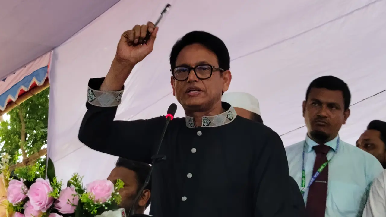 ‘৩২ হাজার ৫০০ প্রধান শিক্ষক নিয়োগে জট কাটাতে কাজ চলছে’