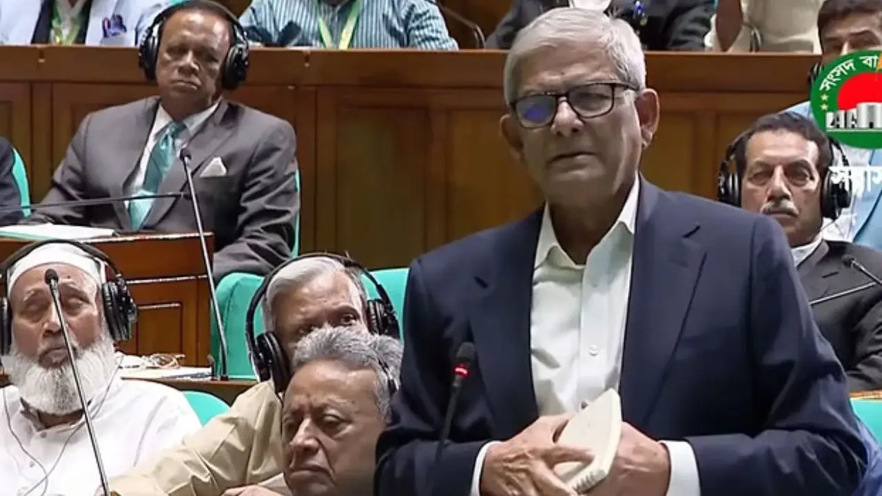 অর্থনীতিকে খাদের কিনার থেকে তোলার সিঁড়ি এই বাজেট