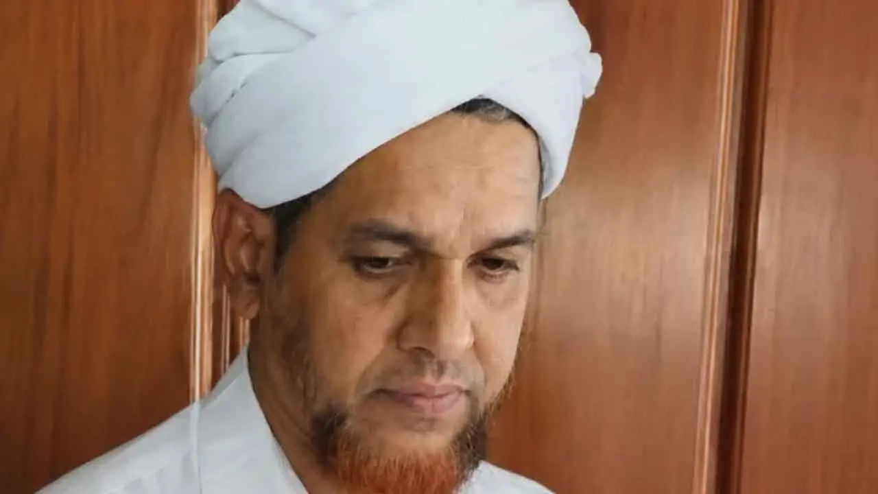 আজান দিতে দিতেই মৃত্যুর কোলে ঢলে পড়লেন মুয়াজ্জিন