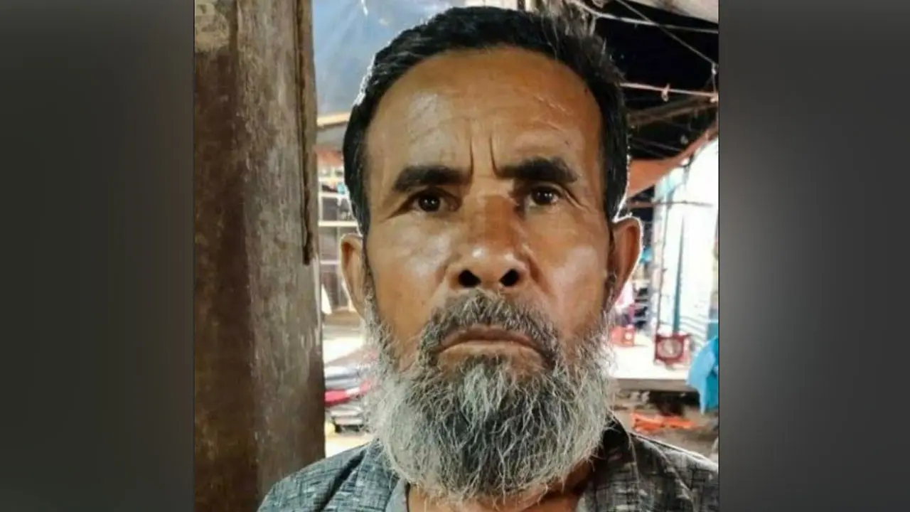 নাটোরে আম পাড়ার সময় গাছ থেকে পড়ে বৃদ্ধের মৃত্যু