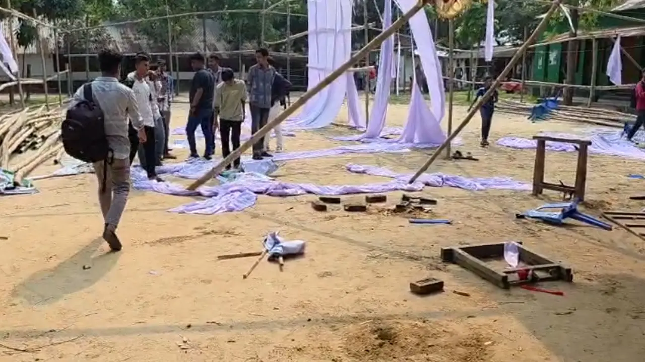 এনসিপির ফল উৎসবের মঞ্চে হামলা-ভাঙচুর, আহত ১০