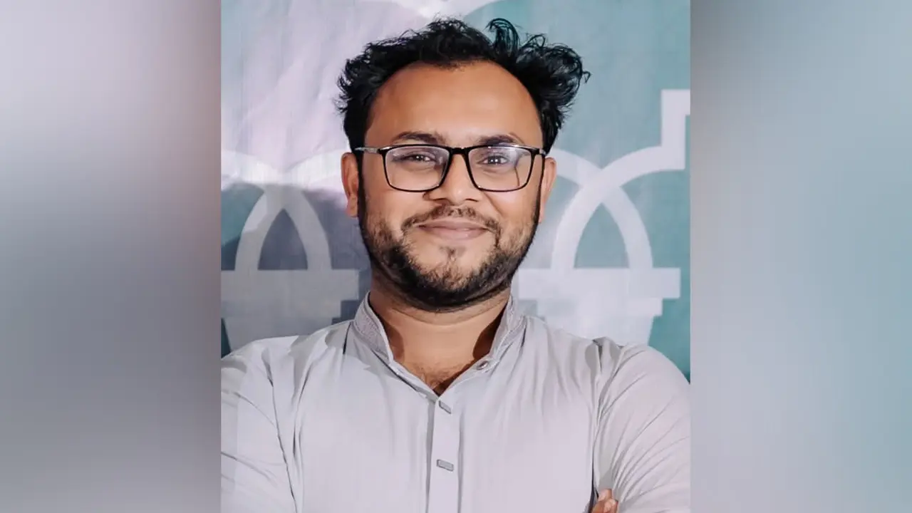 ফেসবুক পোস্ট ঘিরে এনসিপি নেতাকে শোকজ