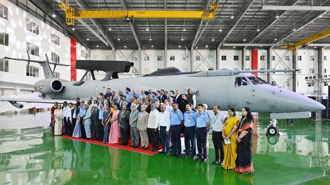 ভারতীয় প্রতিরক্ষা বাহিনীতে যুক্ত হচ্ছে নজরদারি যুদ্ধবিমান ‘নেত্র’