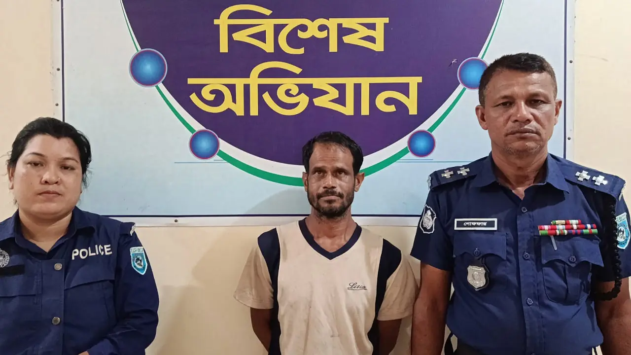মাকে হত্যা করে ঘরের মেঝেতে পুঁতে রাখার অভিযোগে ছেলে গ্রেপ্তার