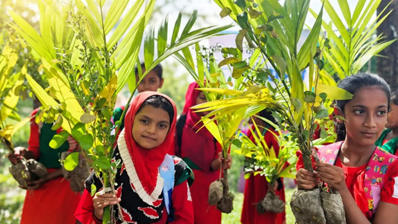 শুরু হচ্ছে ৫ কোটি বৃক্ষরোপণের জাতীয় অভিযান ‘ওয়ান চাইল্ড, ওয়ান ট্রি’