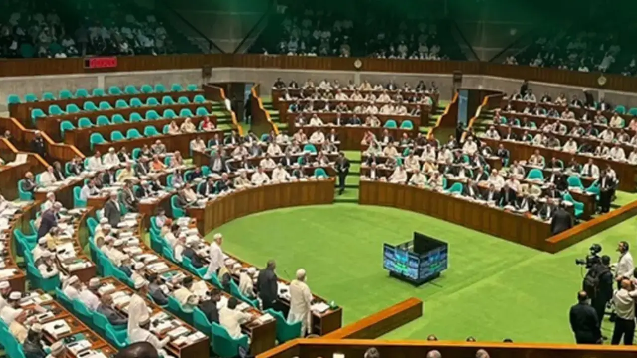 আম কূটনীতি থেকে ভারত সম্পর্ক ও জ্বালানি খাতে লোকসানের খতিয়ান