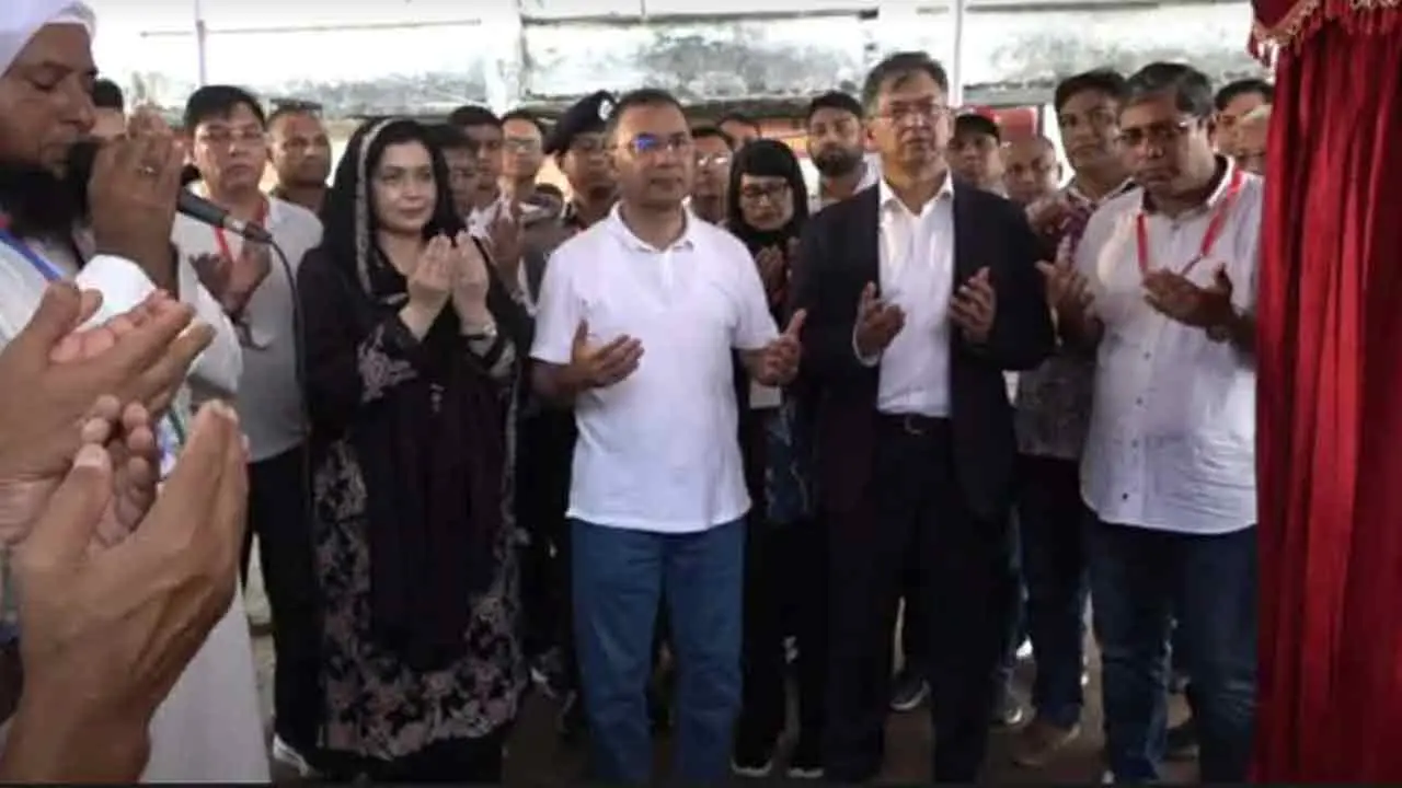 নতুন পৌরসভা ও উপজেলার ভিত্তিপ্রস্তর স্থাপন করলেন প্রধানমন্ত্রী