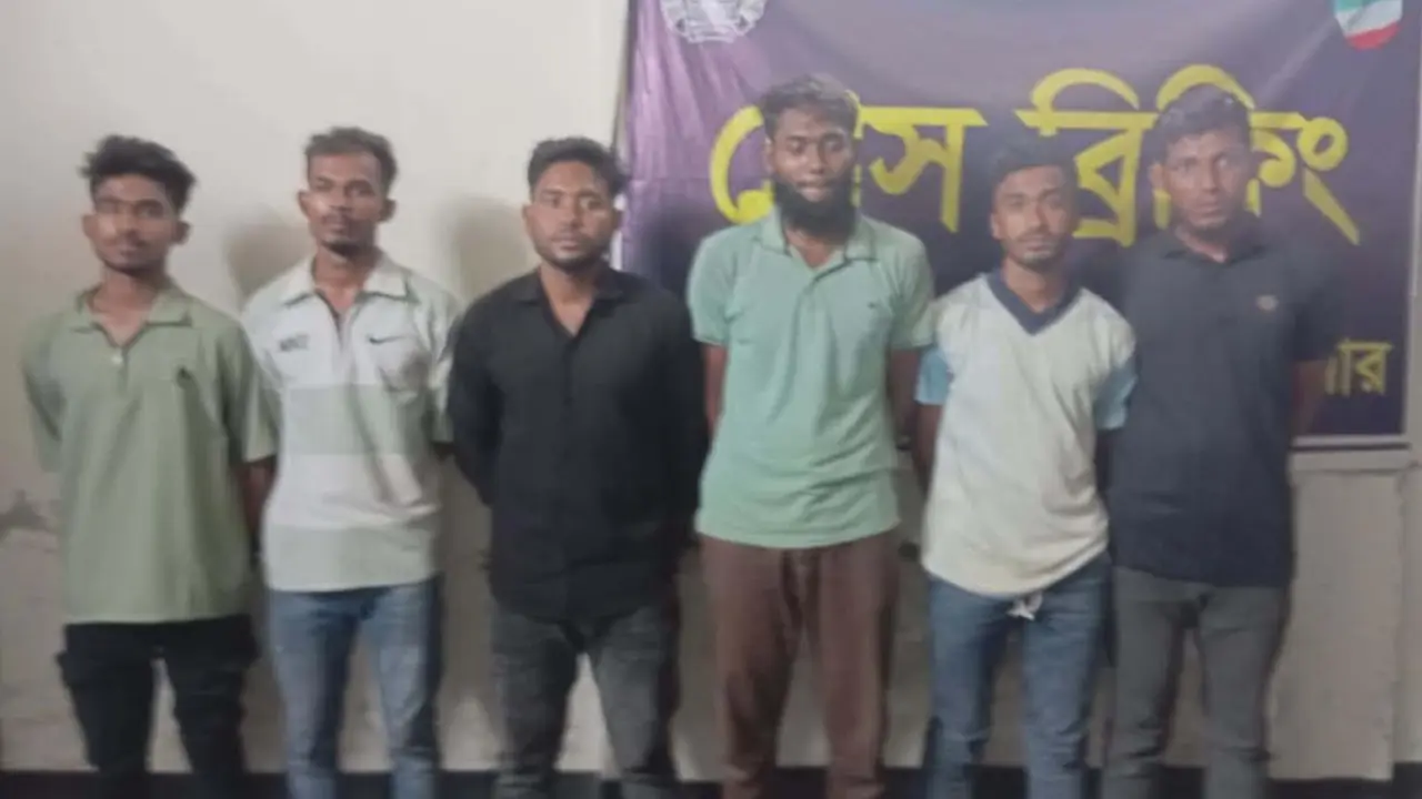 যশোরে যুবলীগের ঝটিকা মিছিল, আটক ১০