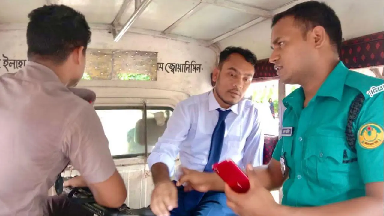 ভাইভা পরীক্ষা দিতে এসে সাবেক ছাত্রলীগ নেতা গ্রেপ্তার
