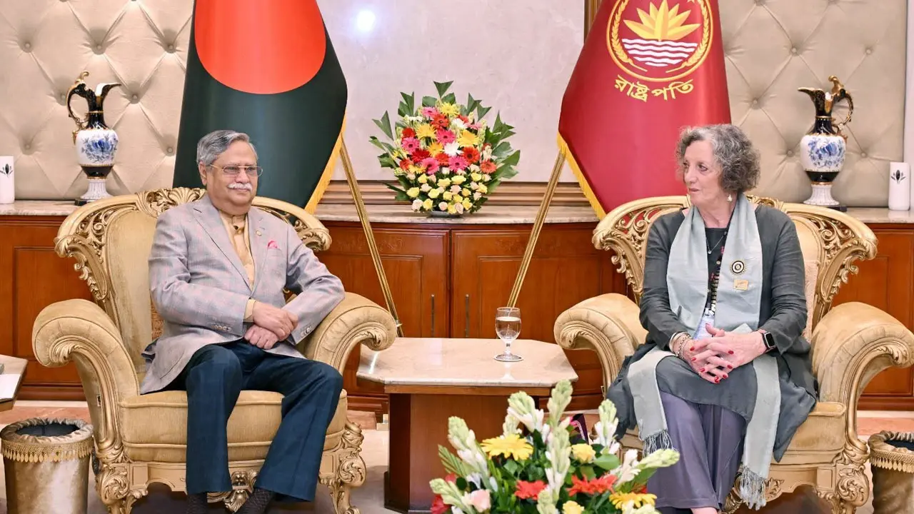 রাষ্ট্রপতির সঙ্গে ইন্টারন্যাশনাল ইনার হুইল প্রেসিডেন্টের সৌজন্য সাক্ষাৎ