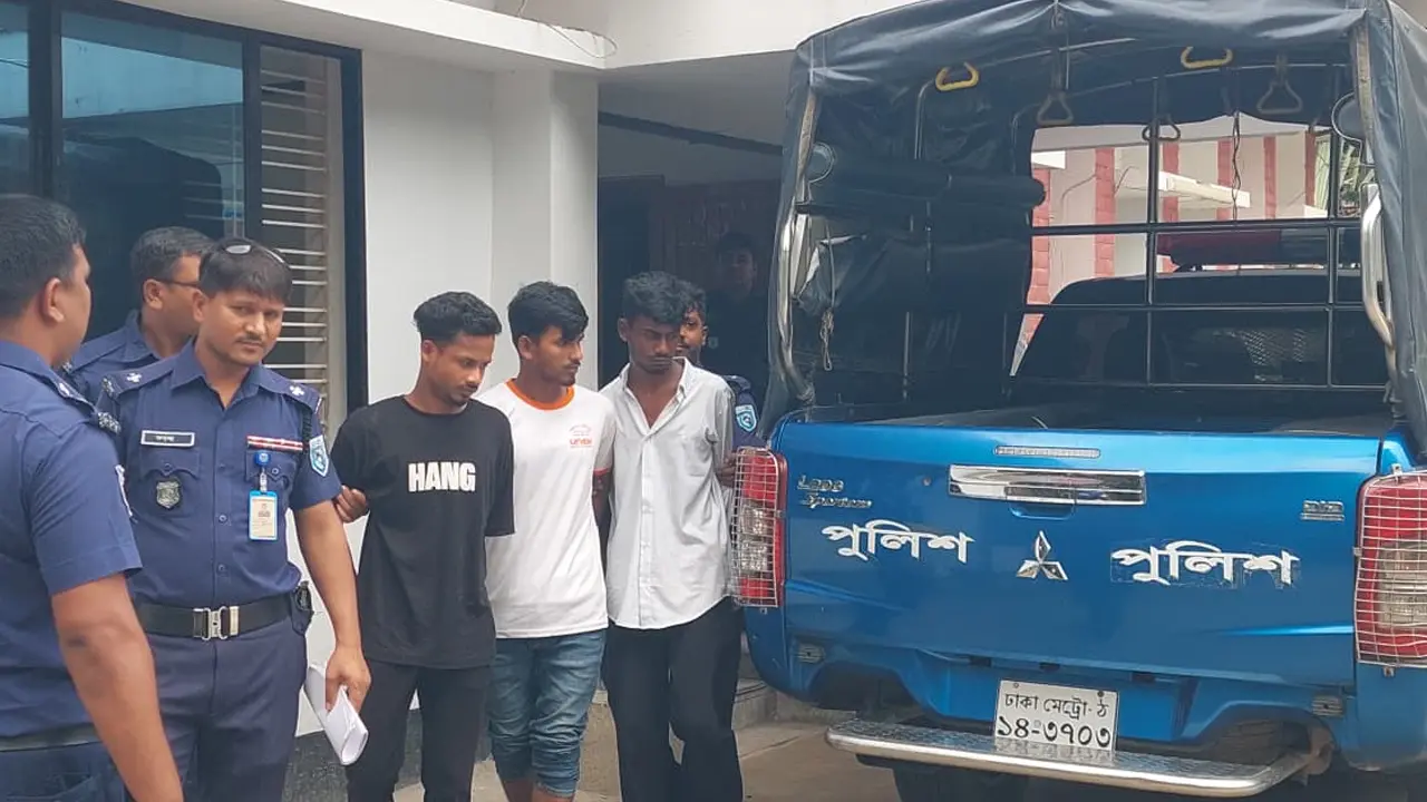 বন্ধুর সঙ্গে ঘুরতে গিয়ে সংঘবদ্ধ ধর্ষণের শিকার কিশোরী, গ্রেপ্তার ৩