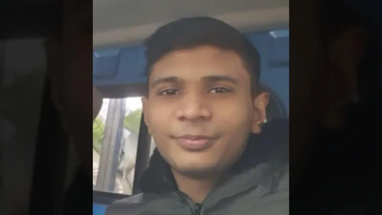 ছেলেকে বিদায় নয়, শেষ বিদায় জানাতে দেশে রইলেন মা