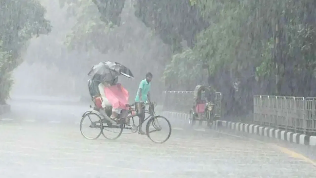 পাঁচ দিন দেশজুড়ে বৃষ্টির আভাস, কোথাও ভারী বর্ষণের সম্ভাবনা