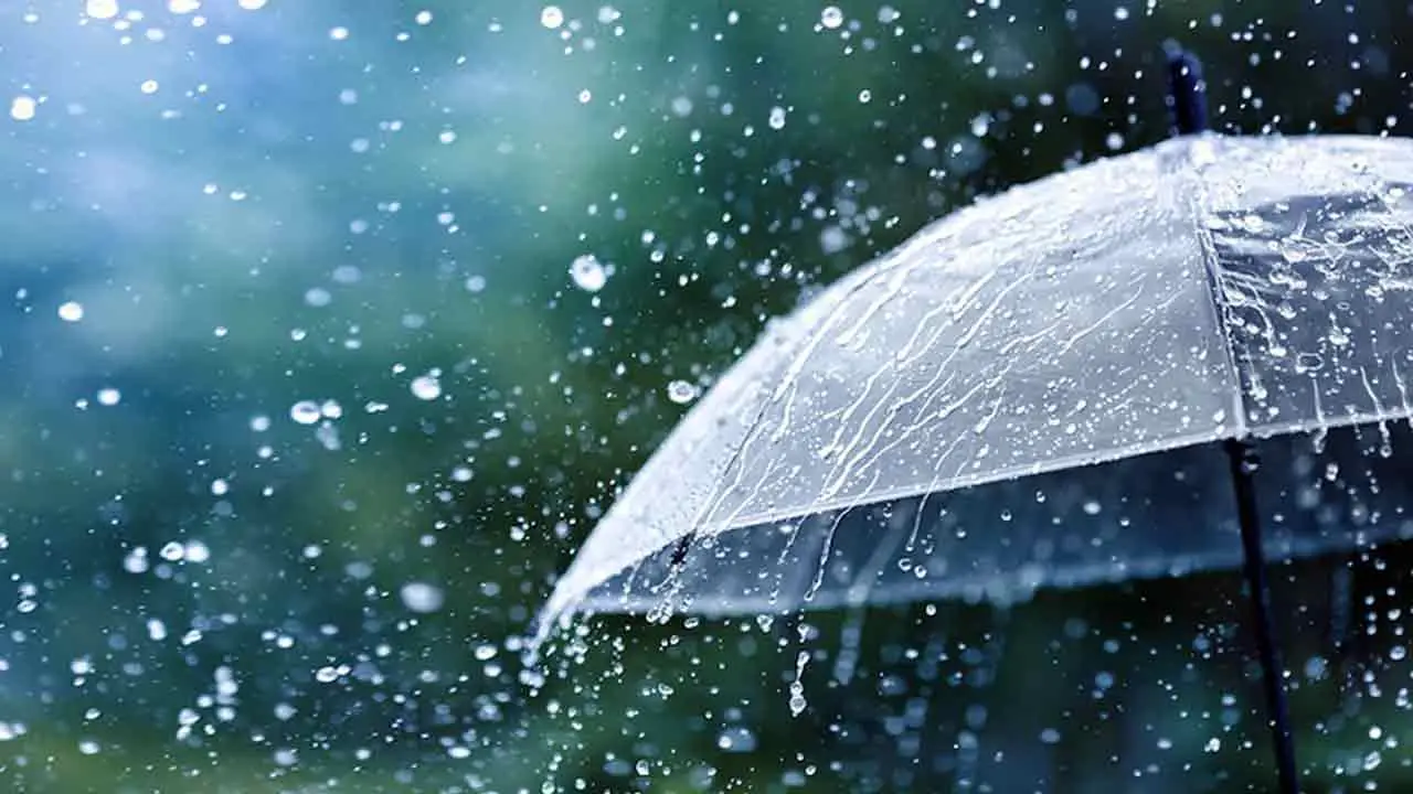 সারাদেশে বৃষ্টির আভাস, ১৩ জেলায় বইছে তাপপ্রবাহ