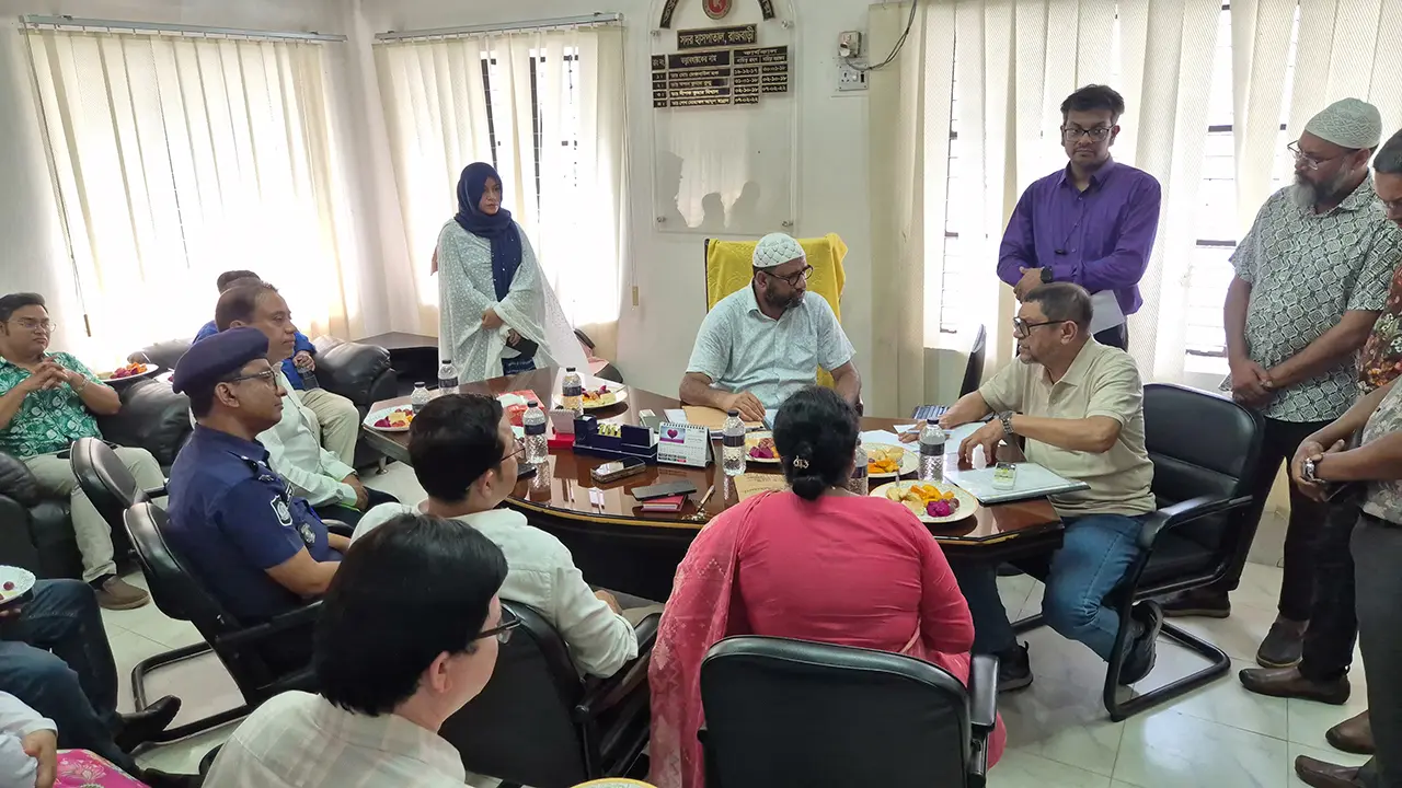 স্বাস্থ্যখাতে আরও ৫ হাজার ডাক্তার নেওয়া হবে : স্বাস্থ্যমন্ত্রী