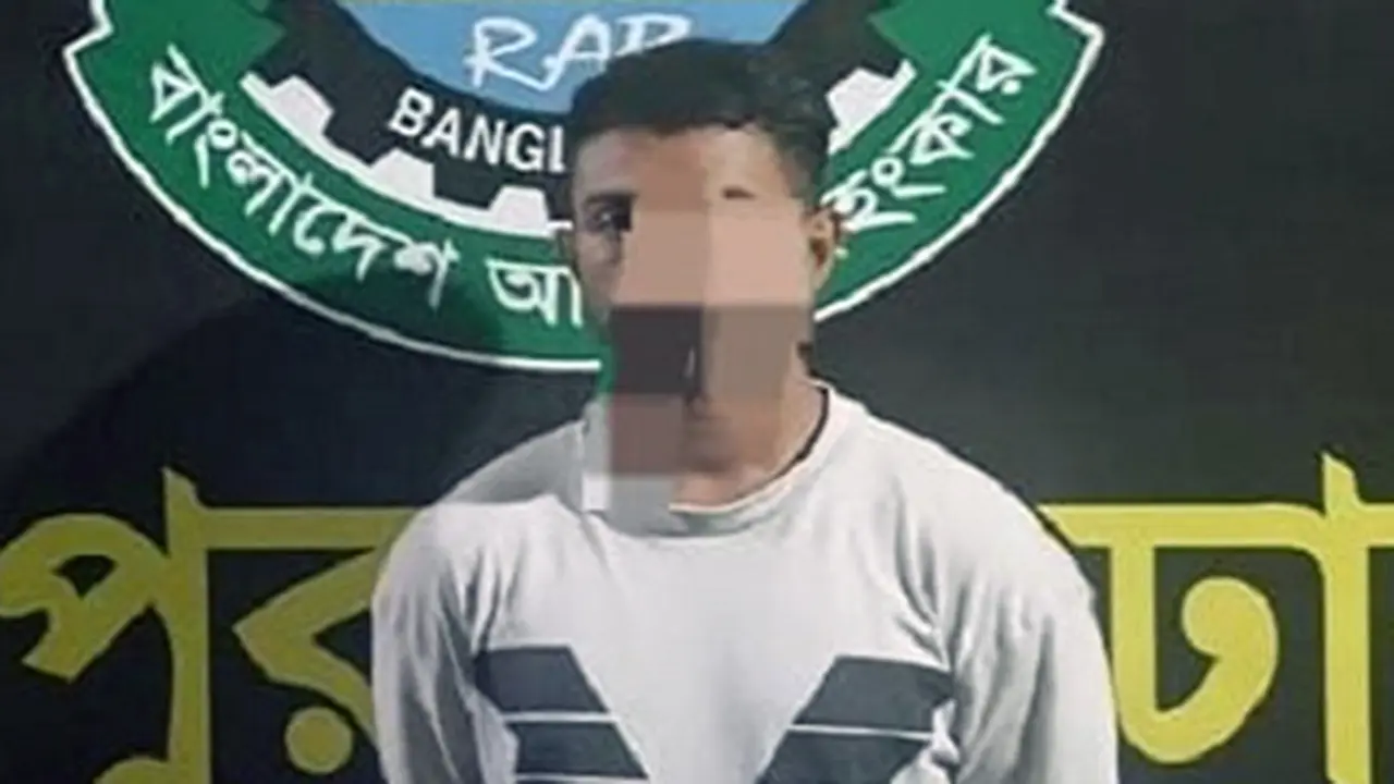 রাজশাহীতে স্কুলশিক্ষক হত্যার ঘটনায় ছেলে গ্রেপ্তার