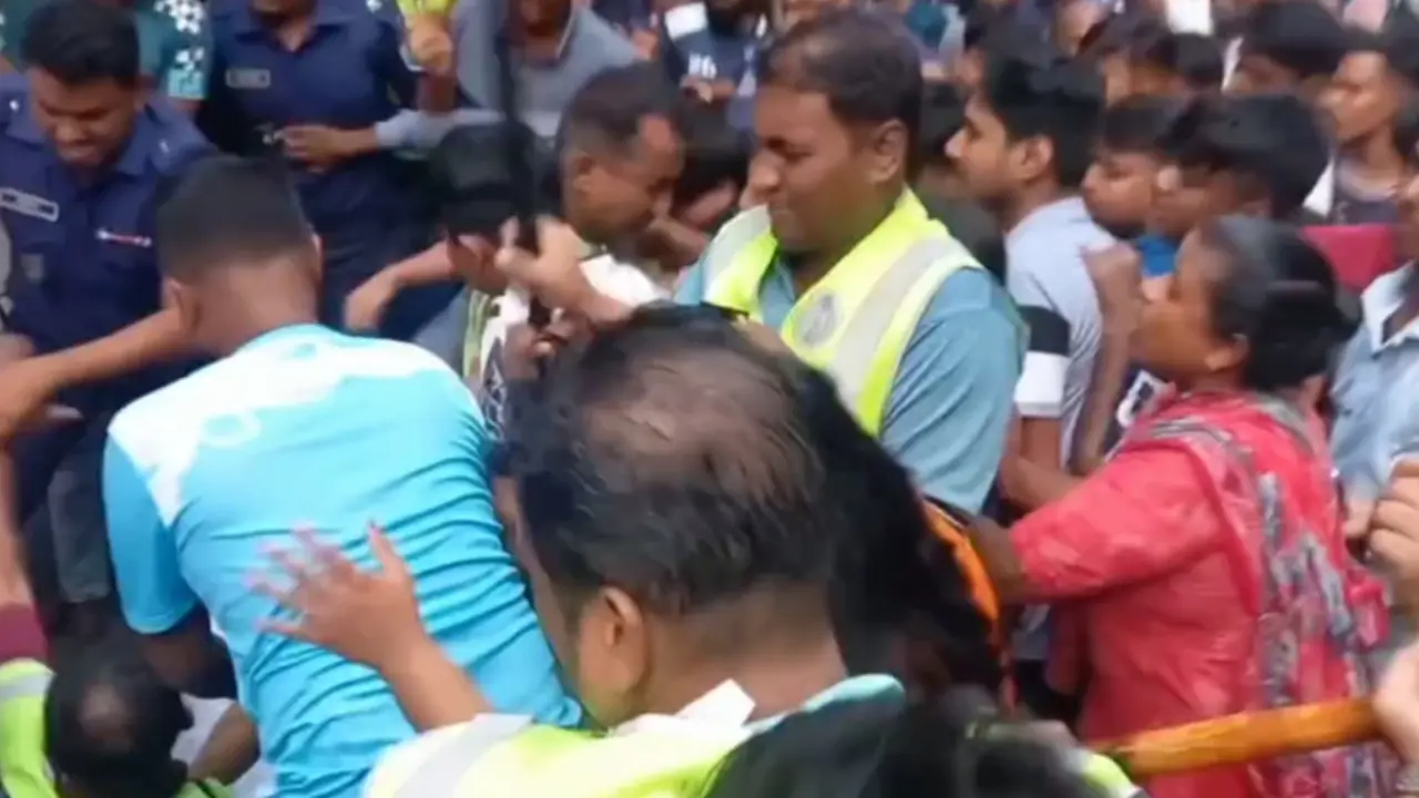 শিশুকে যৌন হয়রানি ও ধর্ষণচেষ্টার অভিযোগে শিক্ষককে গণপিটুনি