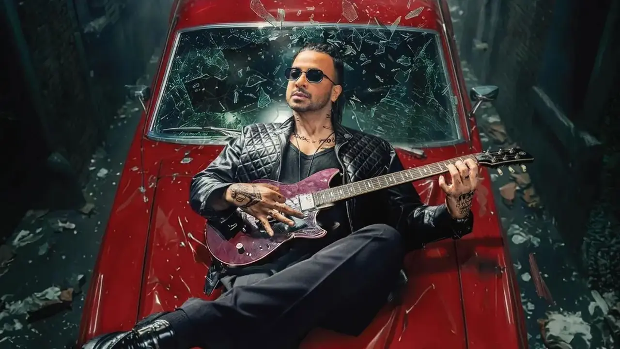 আমেরিকা-ইউরোপের ৪১ থিয়েটারে ‘রকস্টার’