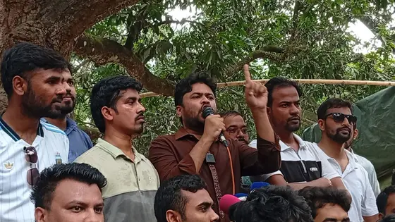 ছাত্রলীগ ধরিয়ে দিলে ১০ হাজার টাকা পুরস্কার ঘোষণা রাবি ছাত্রদলের