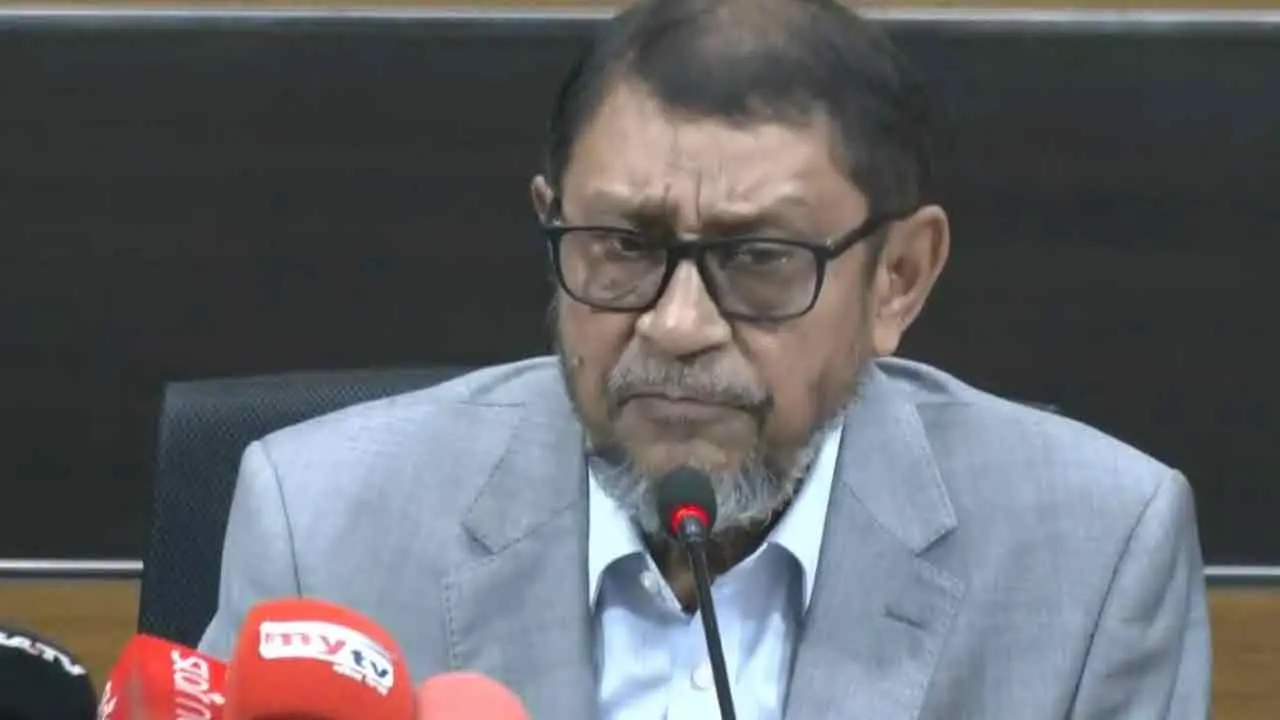 আমরা হাসপাতাল বন্ধ করেছি কিন্তু মেডিকেল কলেজ বন্ধ করিনি