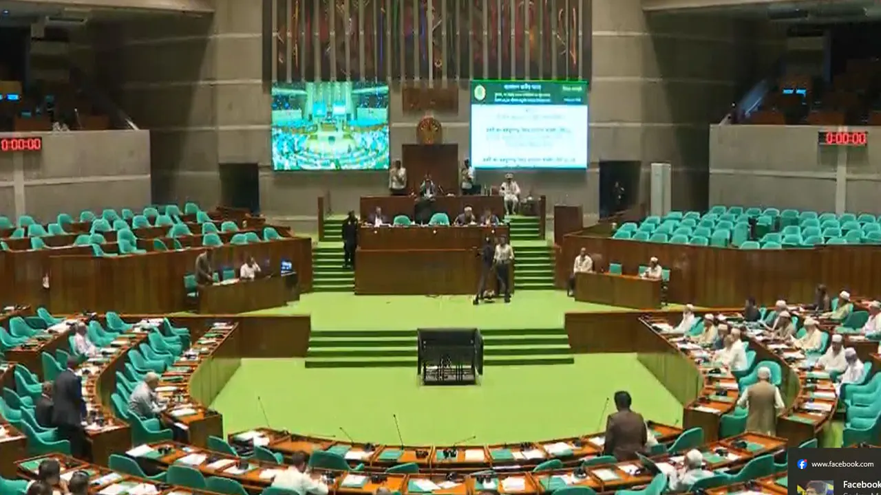 ফ্যাসিস্ট সরকারের মন্ত্রী কেন নাটোরে বিয়ে করেনি, এমন প্রশ্ন করবেন না