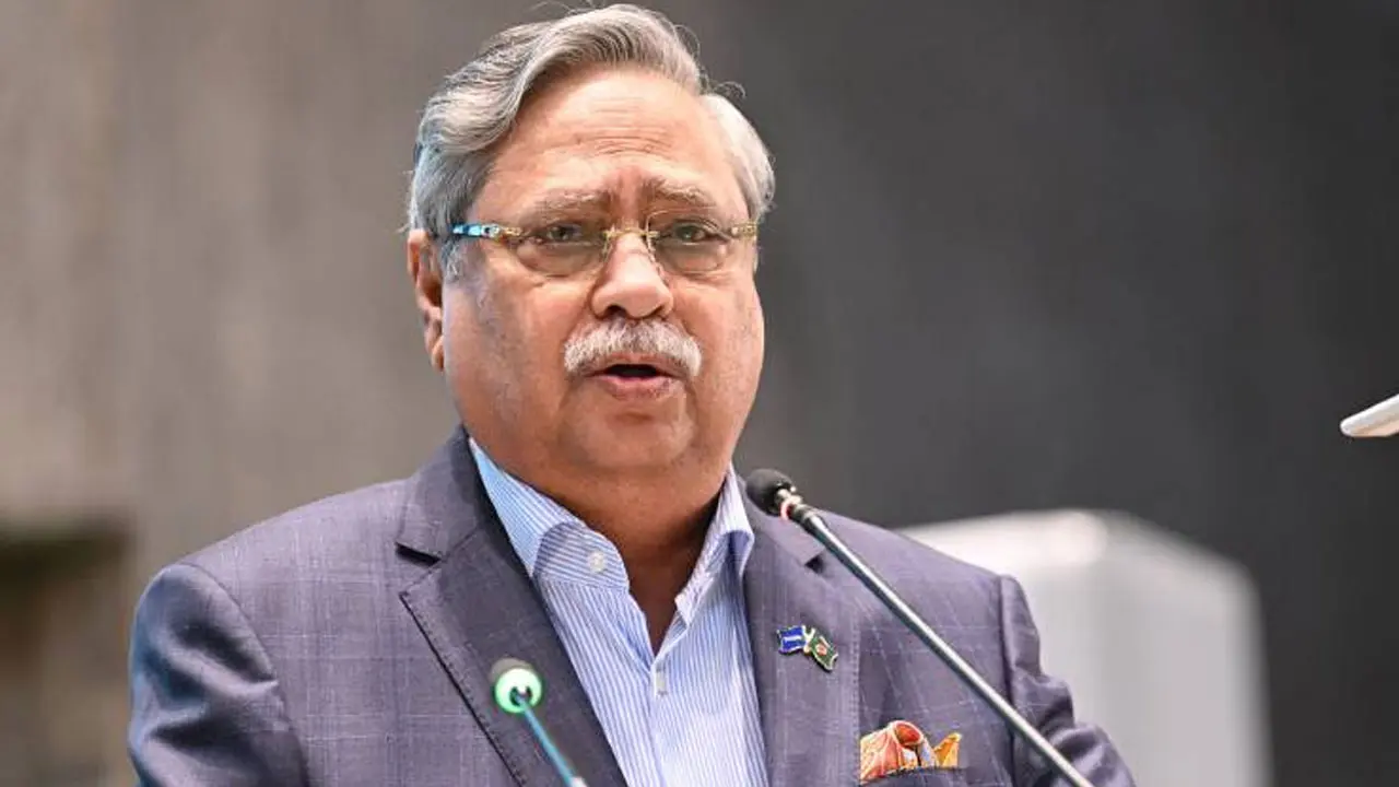জলবায়ু পরিবর্তন মোকাবিলায় দীর্ঘমেয়াদি পরিকল্পনায় জোর দিলেন রাষ্ট্রপতি