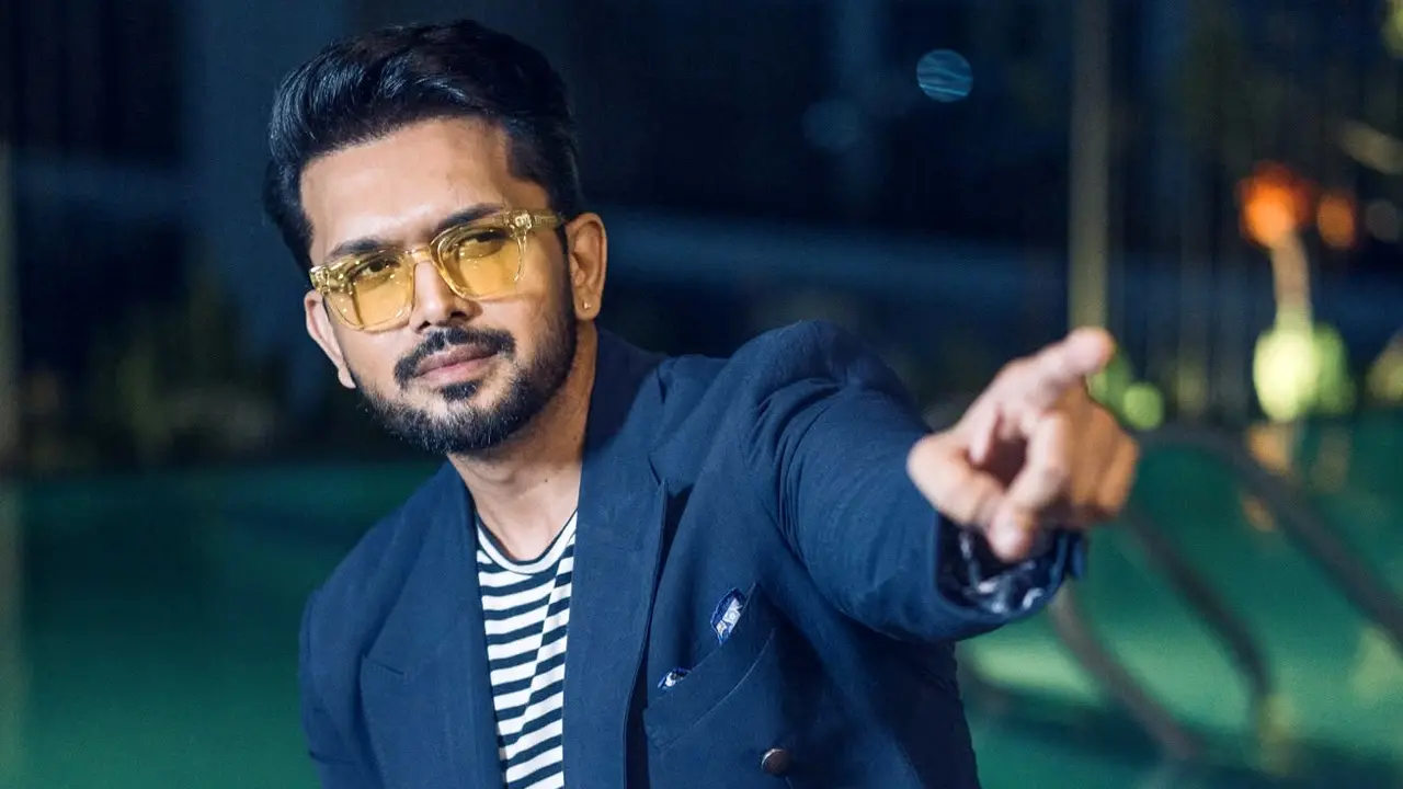 ‘মালিক’ নিয়ে অস্ট্রেলিয়ায় যাচ্ছেন শুভ