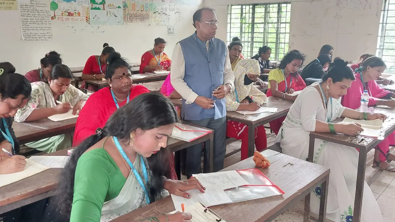 অন্তর্ভুক্তিমূলক শিক্ষায় তৃতীয় লিঙ্গের শিক্ষার্থীদের পাশে থাকবে বাউবি