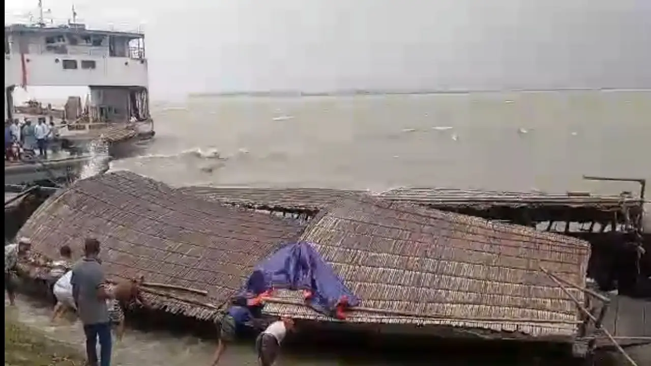 চিলমারীতে ব্রহ্মপুত্রে আকস্মিক ঘূর্ণিঝড়-জলচ্ছ্বাস, ৬০ লাখ টাকার ক্ষতি