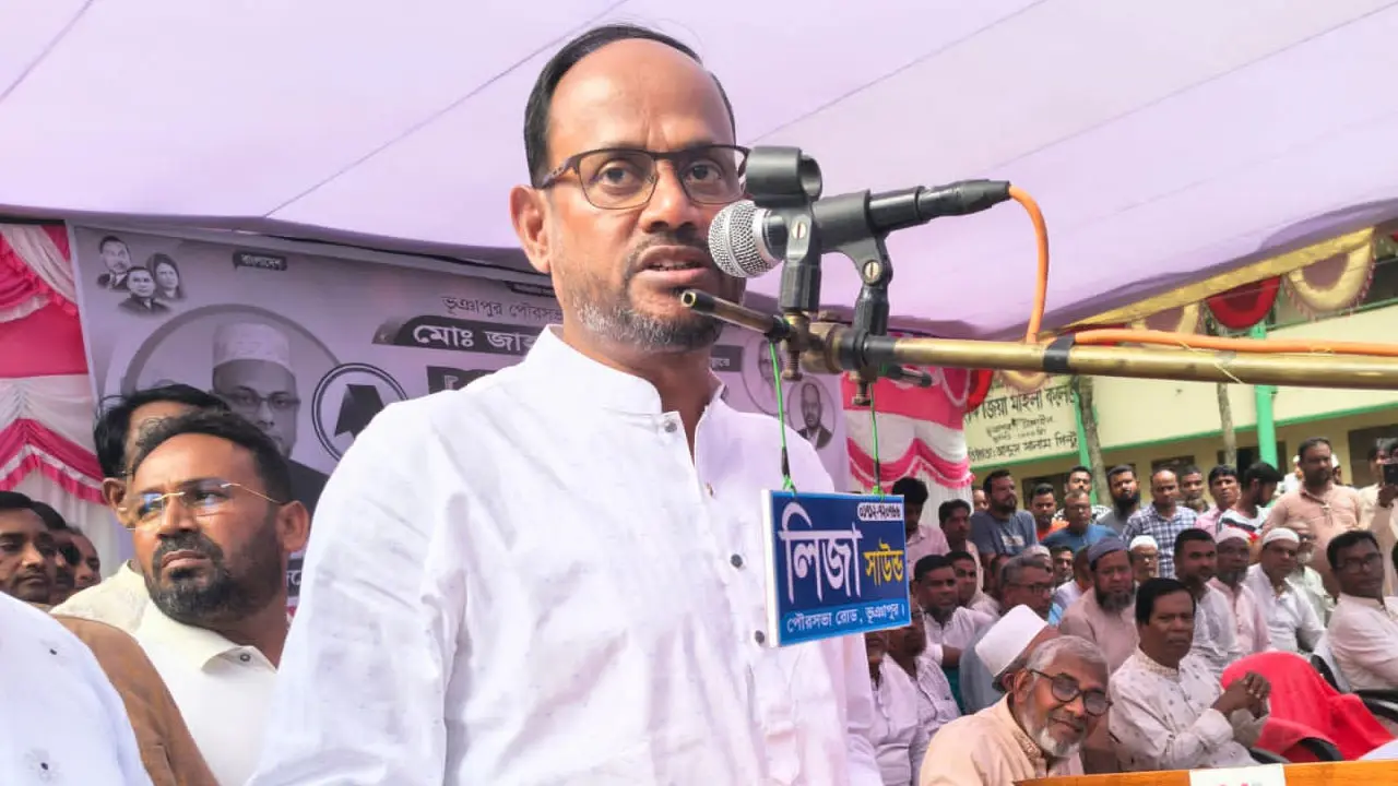 রক্তের দাগ না শুকাতেই ফ্যাসিবাদী চক্র আবারও ষড়যন্ত্রে লিপ্ত হয়েছে : টুকু