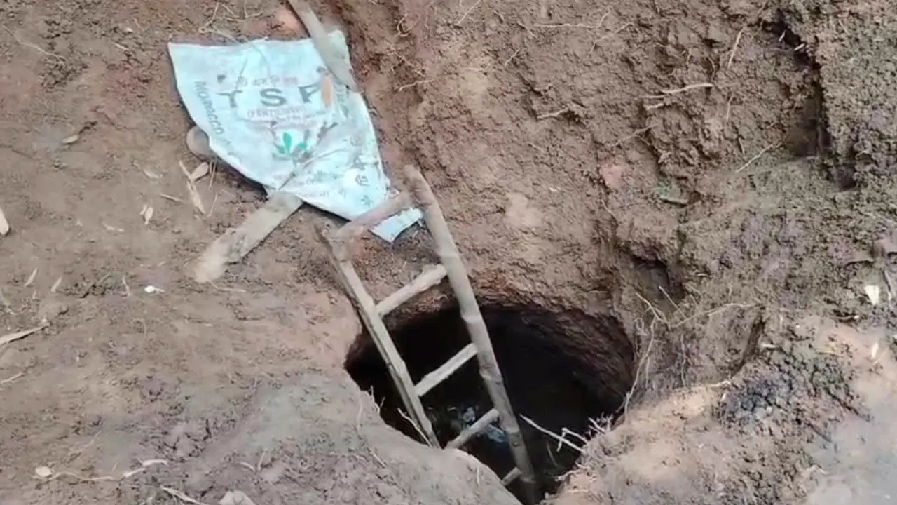 পরিত্যক্ত টয়লেটে বিষাক্ত গ্যাসে বাবা-ছেলেসহ চারজনের মৃত্যু