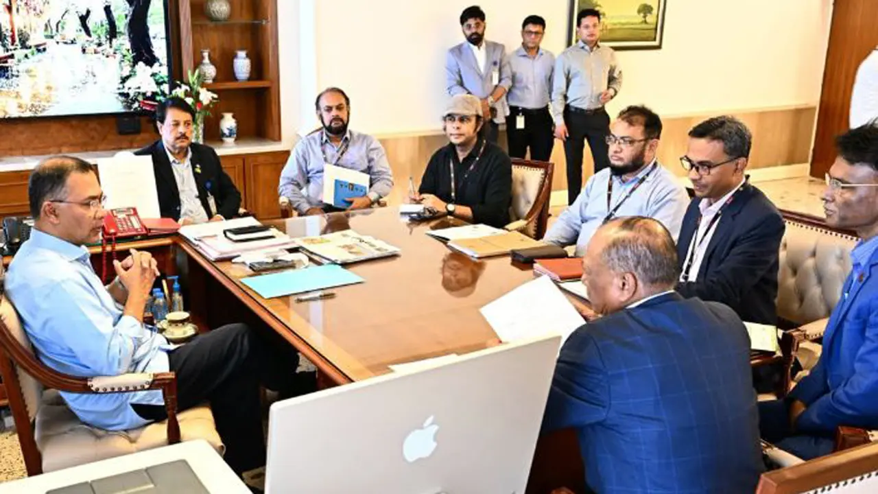 ২৫ কোটি গাছ লাগানোর কর্মসূচি নিয়ে বৈঠকে প্রধানমন্ত্রী