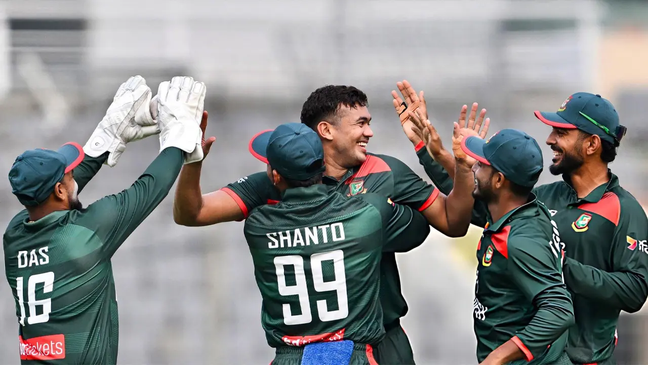 ৬১৫৭ দিন পর এমন কীর্তি গড়লেন বাংলাদেশি বোলার